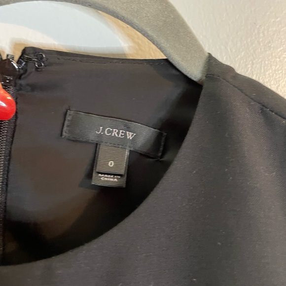 J CREW Wool Sheath Ruffle Dress Black Round Neckline Back Zip Lined SZ/0 - Picture 3 of 10